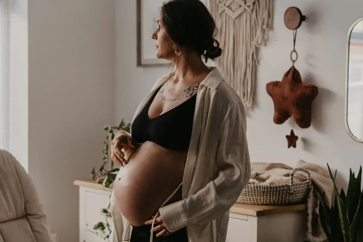 Sådan vælger du den helt rigtige graviditetspude til dig - 4 ting du skal overveje inden køb